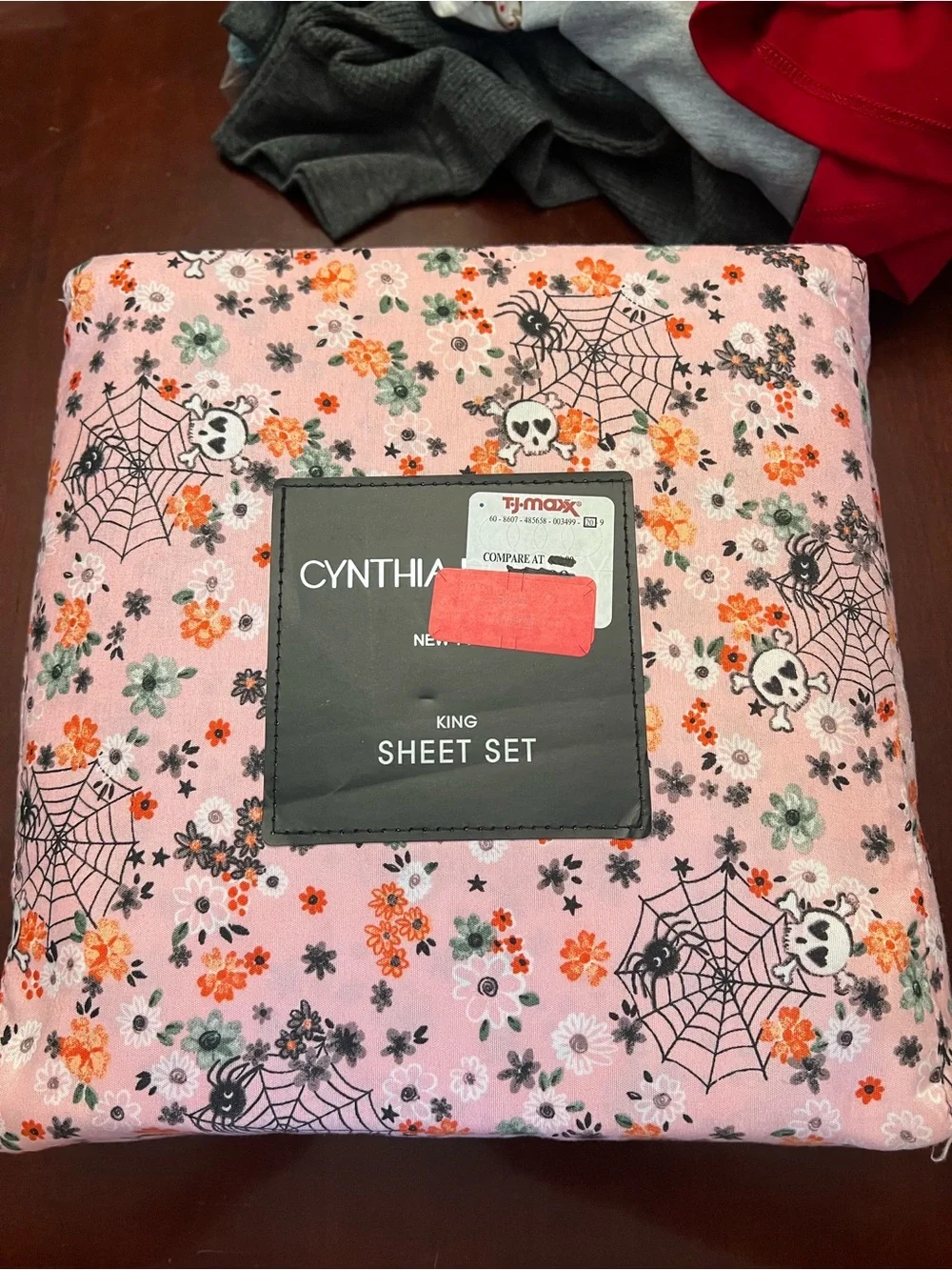 Cynthia Rowley give your